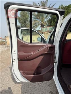 نيسان نافارا